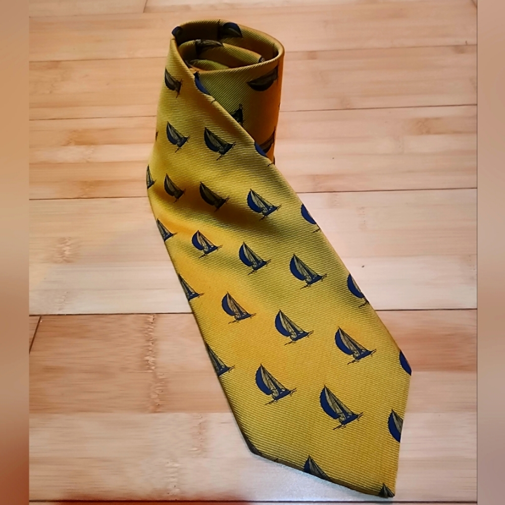 Robert Talbots Nordstrom hand sewn imported silk tie, made in USA